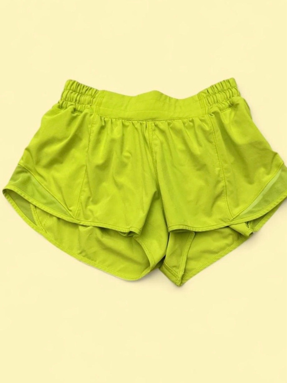 lululemon athletica Women's Neon Lime yellow Running Shorts low rise
